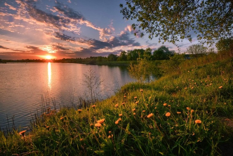 Красивый летний закат