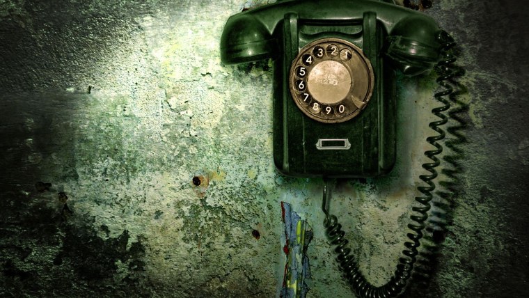 Когда телефон был привязан люди были свободными