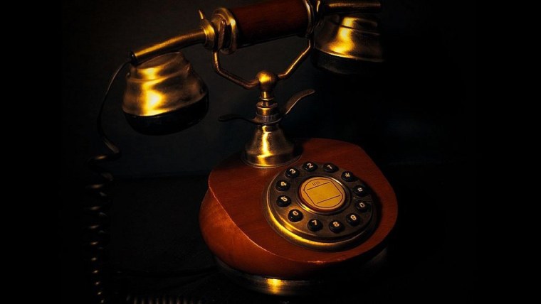 Тёмный фон на телефон