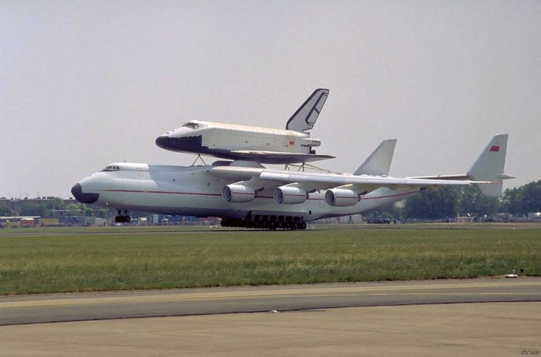 АН 225 В Ле Бурже