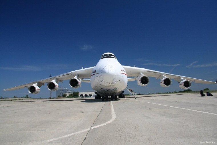АН-225 Мрия