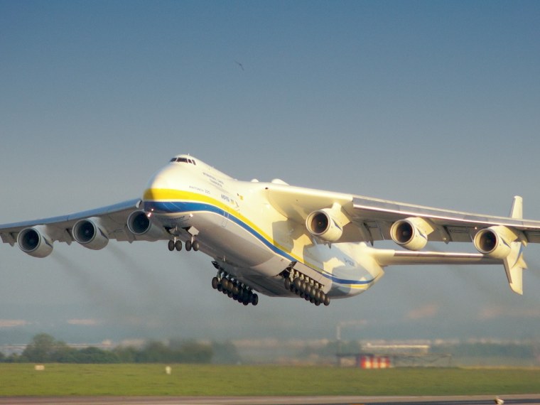 Антонов АН-225