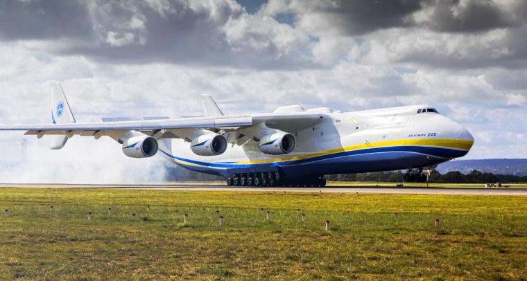 АН-225 Мрия