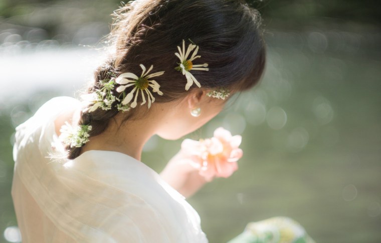 Божья коровка на ромашке фото