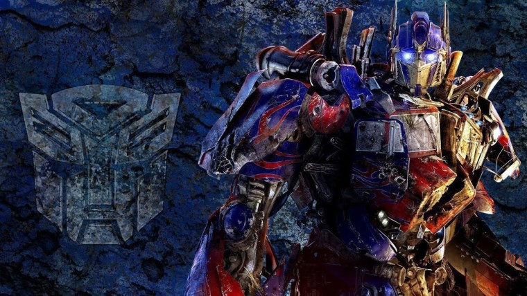 Трансформер Оптимус Прайм