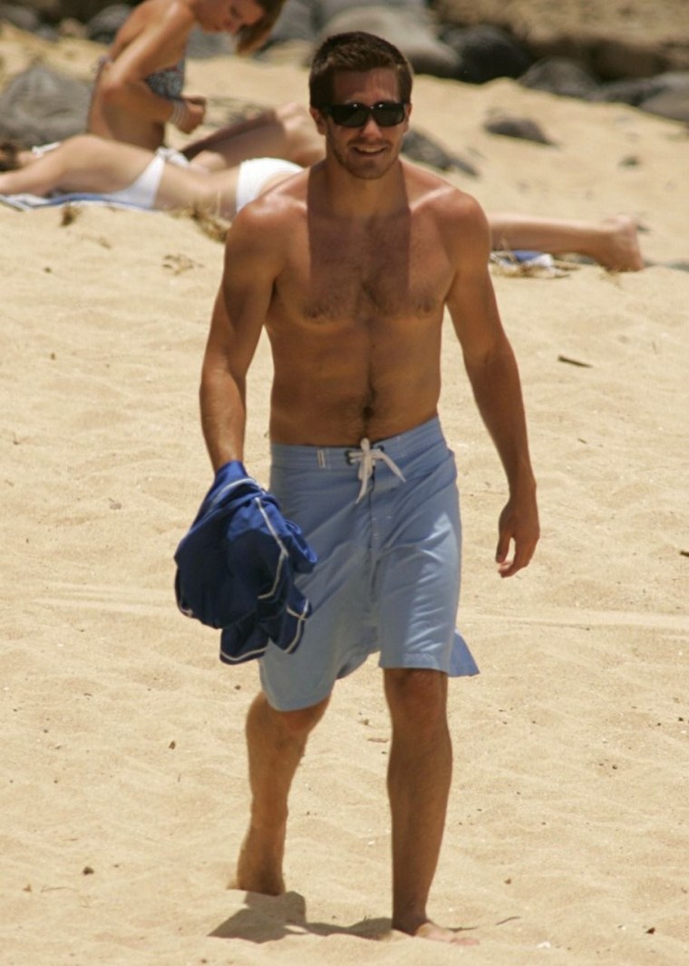 Джилленхол торс