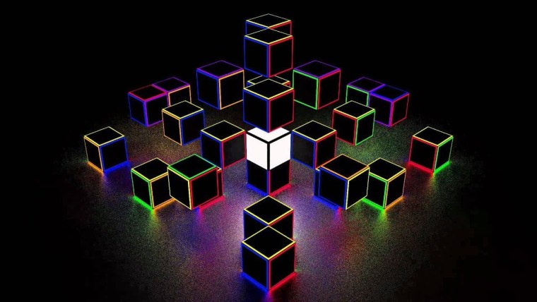 Кубик рубик на столе