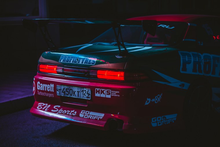 Тойота Марк 2 неон