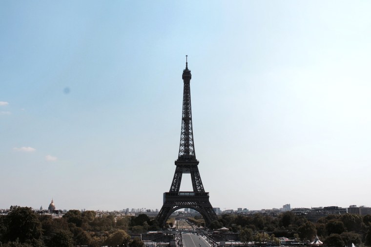 Весенний Париж