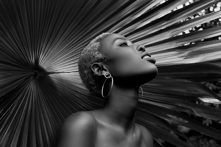 Чернокожая девушка креатив