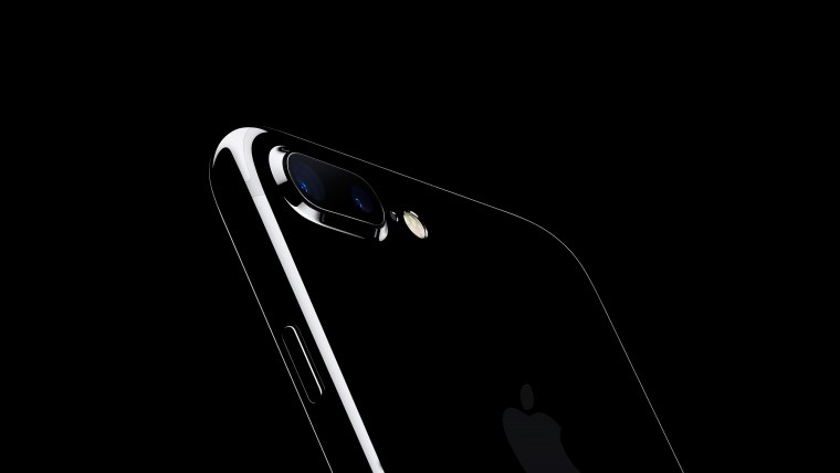 Обои из рекламы iphone 12