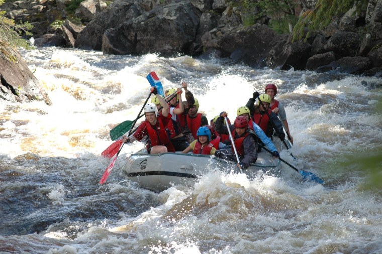 Каяк для сплава по горным рекам