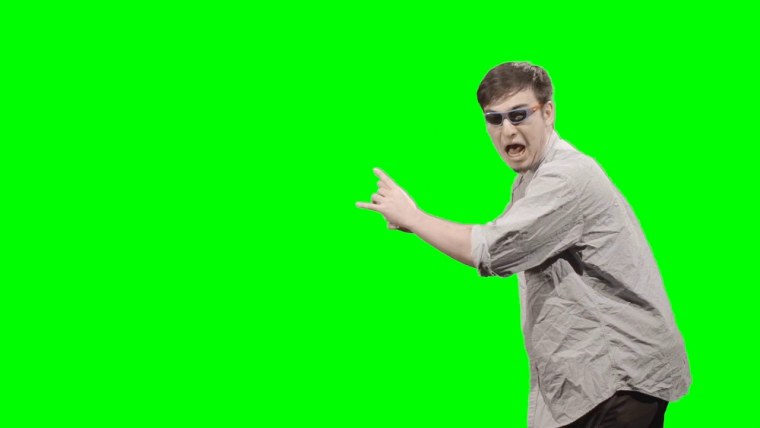 Парень на зеленом фоне