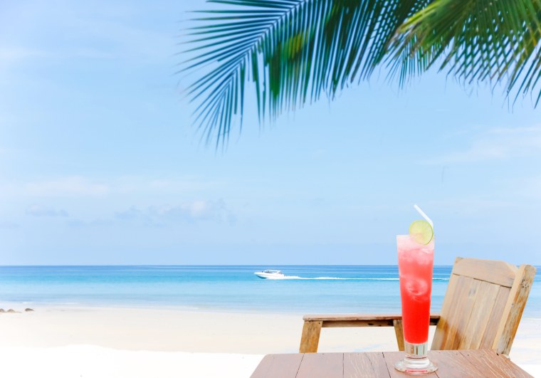 Коктейль на пляже