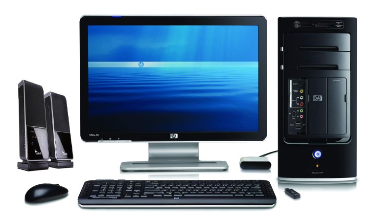 Компьютер на прозрачном фоне