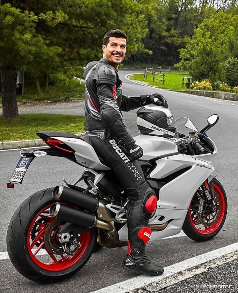 Дукати байкер