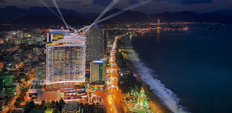 Ночной Нячанг