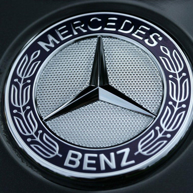 Трехлучевая звезда Мерседес