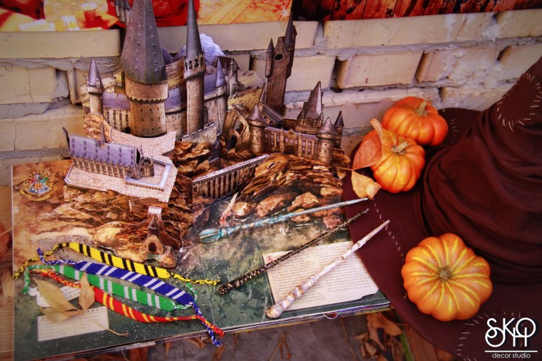 Декорации Гарри Поттер Хогвартс