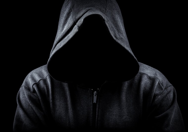 Человек в капюшоне