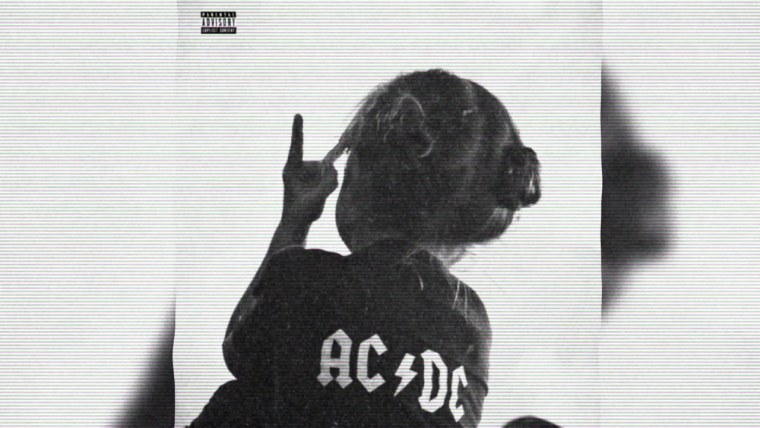 Человек в черном капюшоне