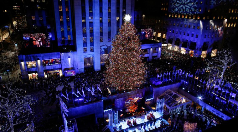 Рокфеллер центр в Нью-Йорке елка