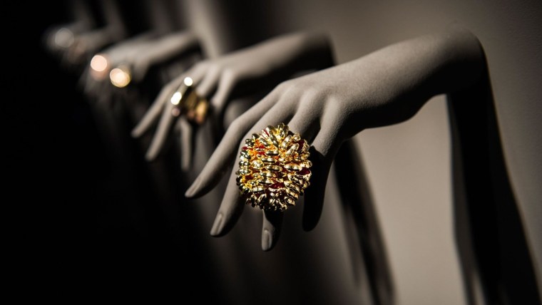 Ювелирные украшения