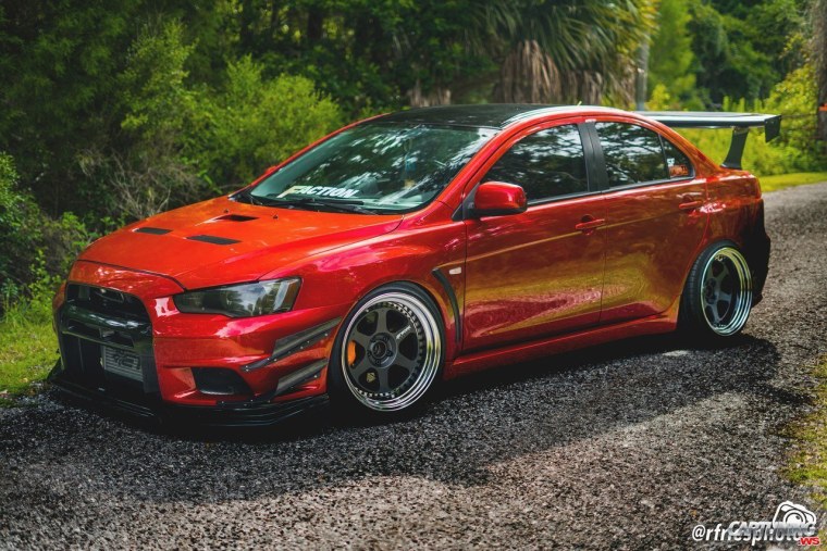 Mitsubishi Lancer Evolution x 10
