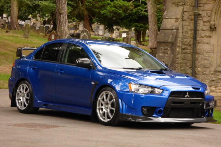 Mitsubishi Lancer Evolution x FQ-400