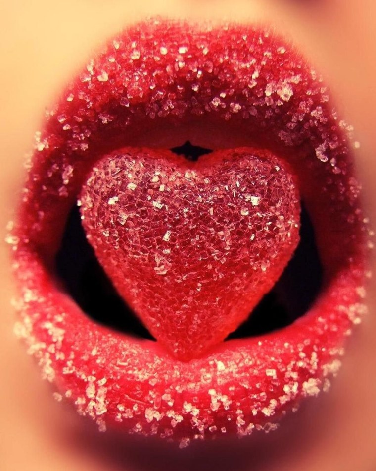 Губки поцелуй