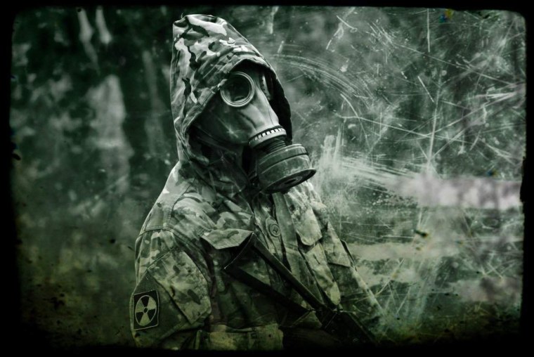 Сталкер 2 монолит в противогазе