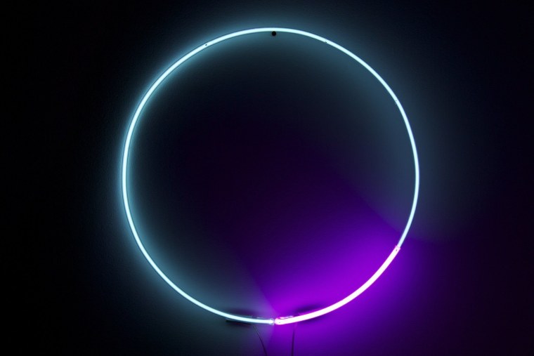 Неоновый круг