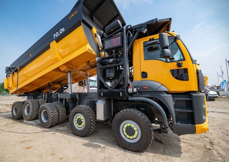 КАМАЗ 65115 самосвал