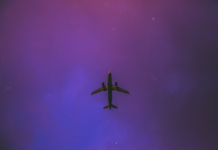 Retro Wave самолет