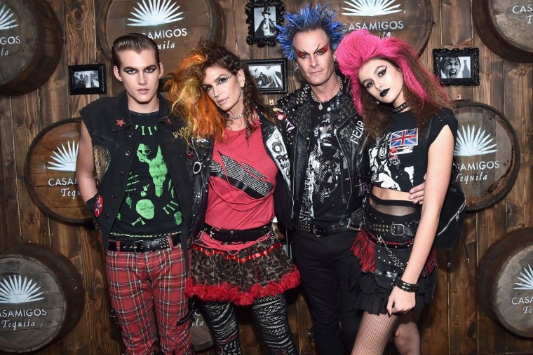 Кайя гербер Хэллоуин