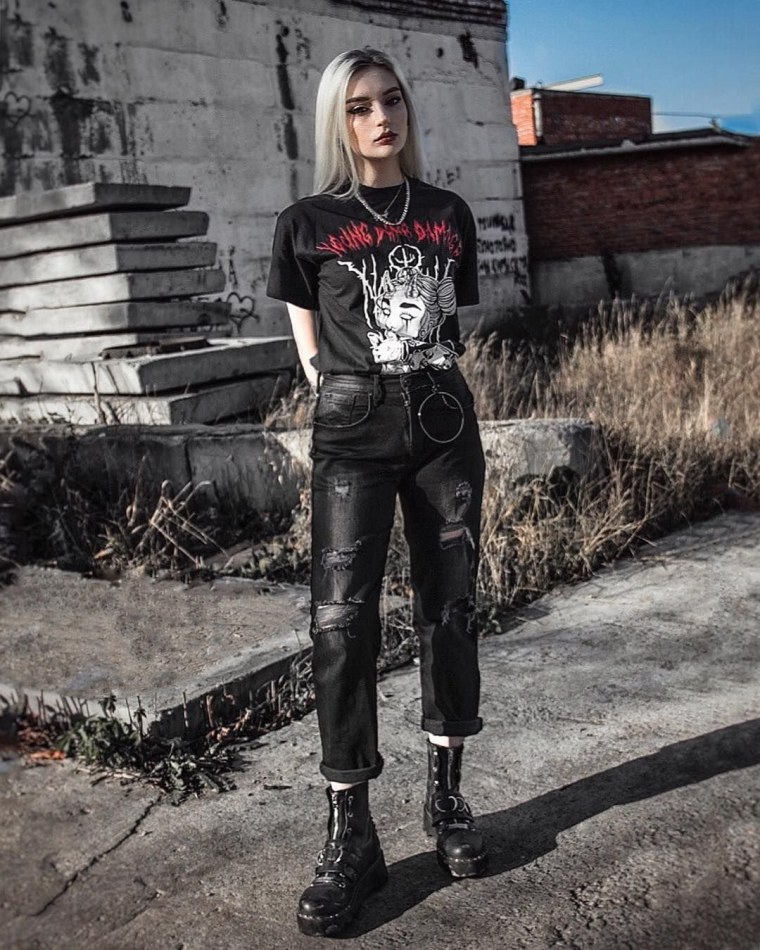 Goth outfit Грандж 2020 одежда