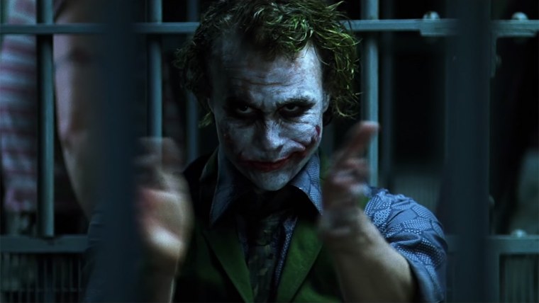 Джокер хит Леджер хлопает в ладоши