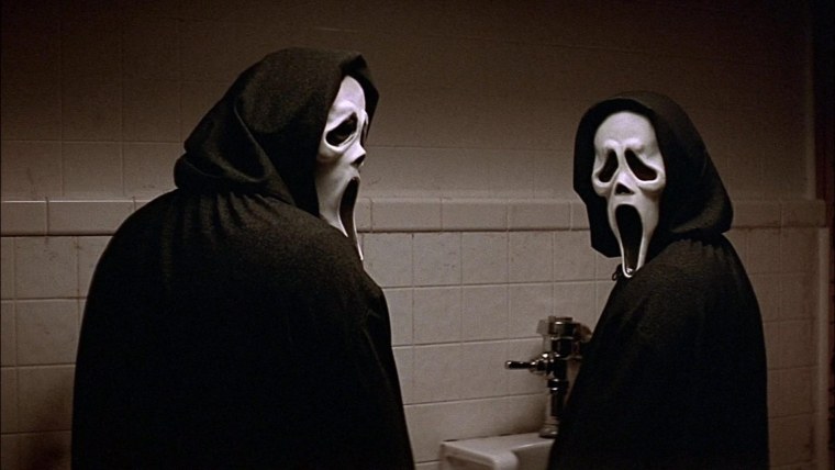 Убийца из фильма крик 2