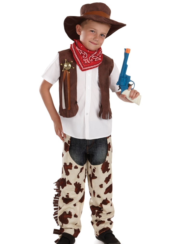 Мальчик на лошадке палочке