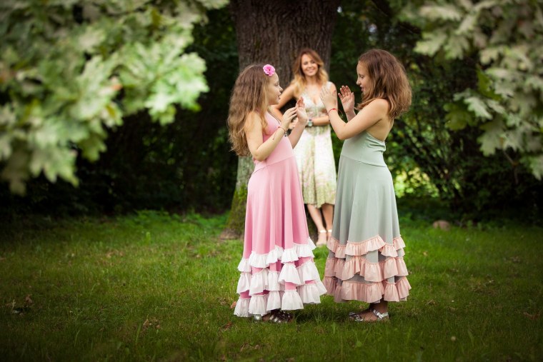 Фотосессия подружек на природе