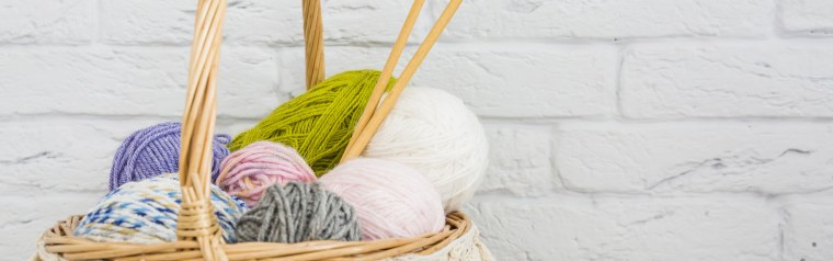 Нитки и спицы