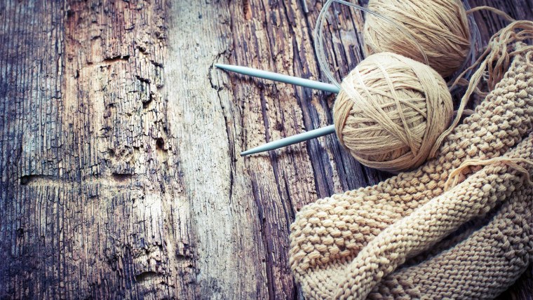 Нитки и спицы