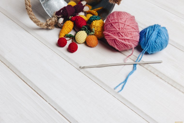 Кот и клубок ниток