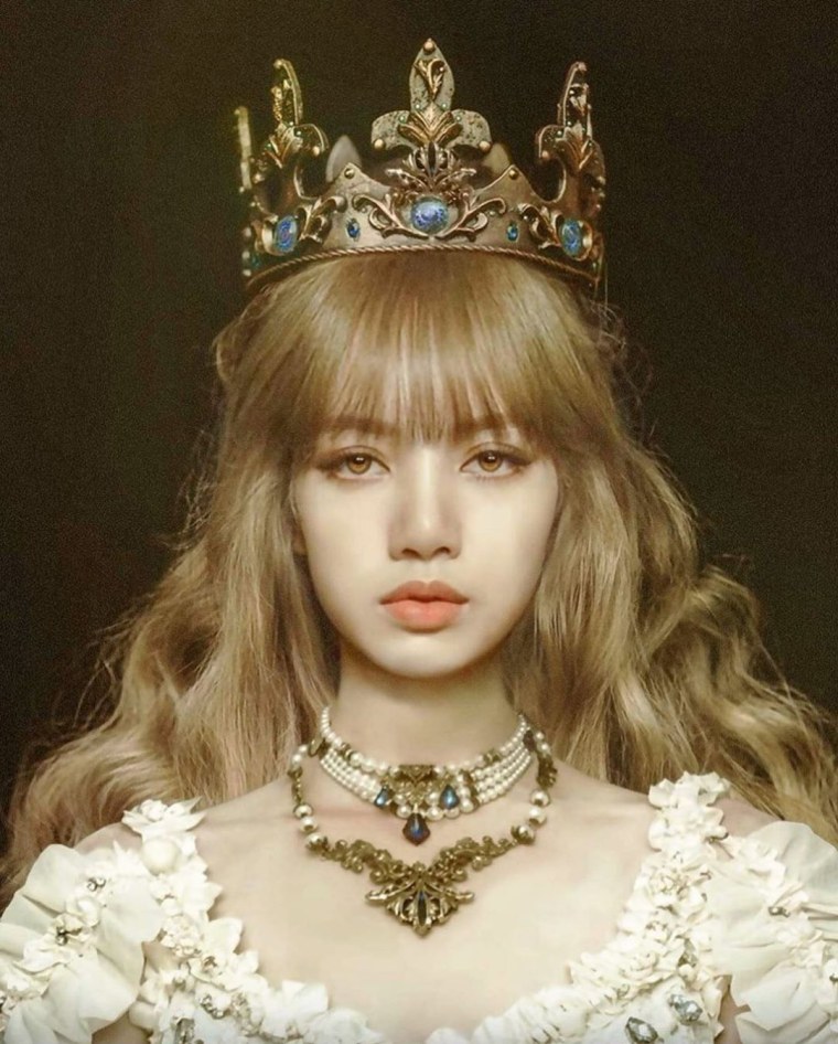 Лалиса Манобан Королева Королева