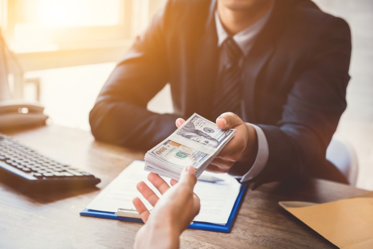 Парень с деньгами