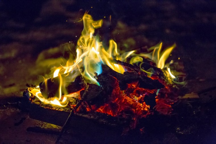Пламя костра