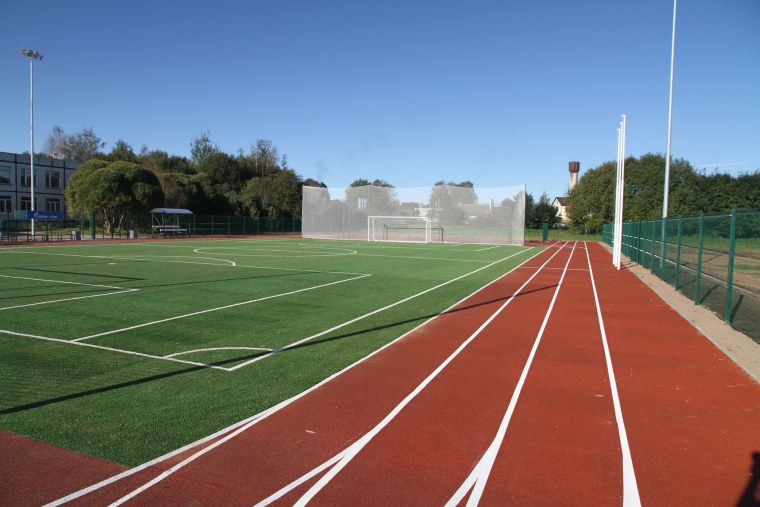 Искусственный газон в рулонах