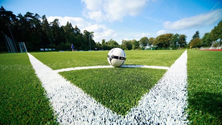 Футбольное поле вид сбоку