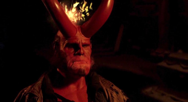 Рон Перлман 2004