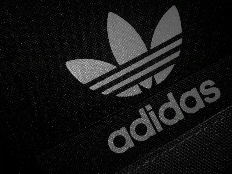 Adidas логотип